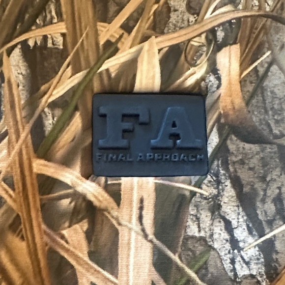 Final Approach Vest - Picture 4 of 5